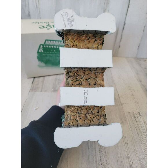 Dept 56 52647 Stone Trestle Bridge snow village accessory Xmas - Picture 8 of 8